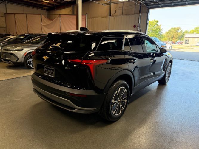 Used 2024 Chevrolet Blazer EV LT AWD/4WD image 5