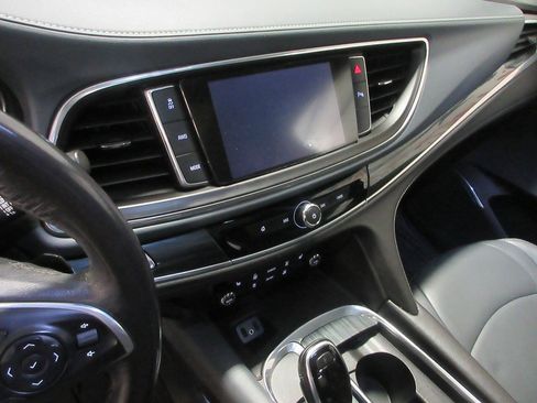 Used 2019 Buick Enclave Essence w/ Trailering Package, 5000 lbs. AWD/4WD image 18