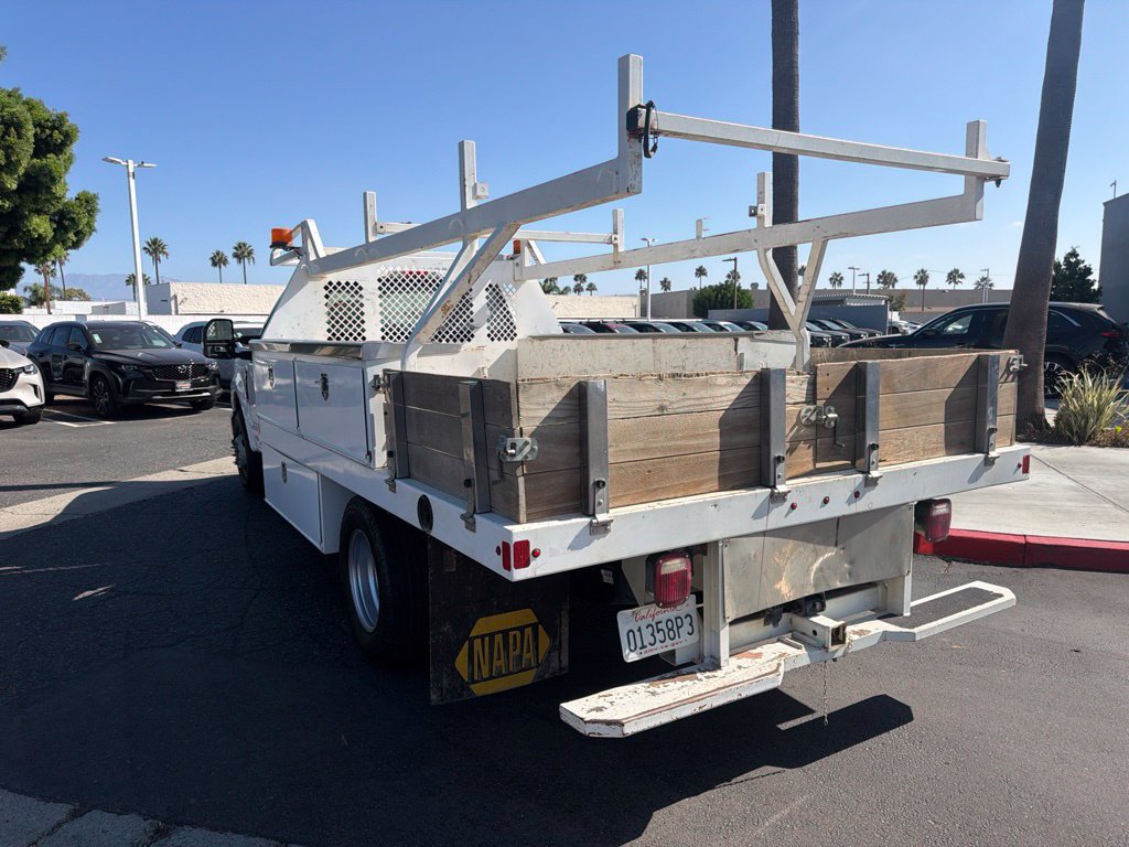 Used 2020 Ford F350 2WD Regular Cab DRW Super Duty image 11