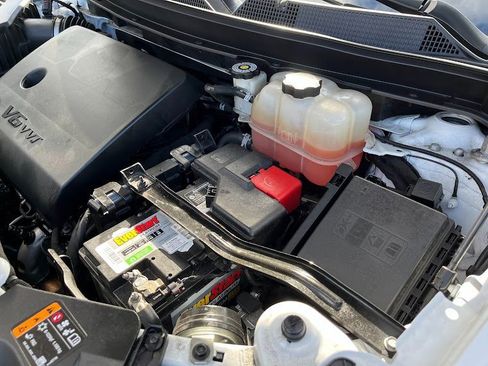 Used 2020 Chevrolet Traverse LS image 26