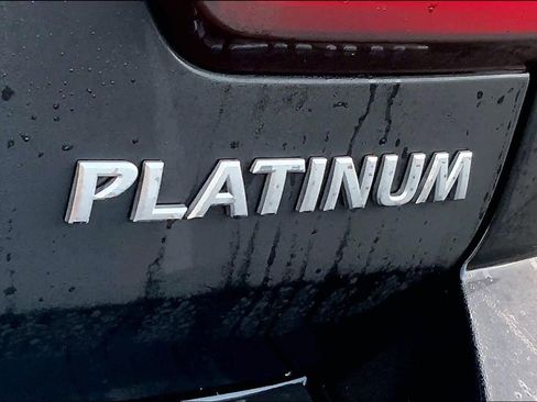 Used 2022 Nissan Armada Platinum w/ Captain's Chairs Package image 9