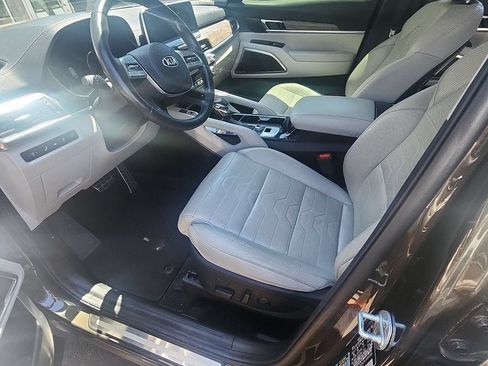 Used 2020 Kia Telluride SX w/ SX Prestige Package AWD/4WD image 9