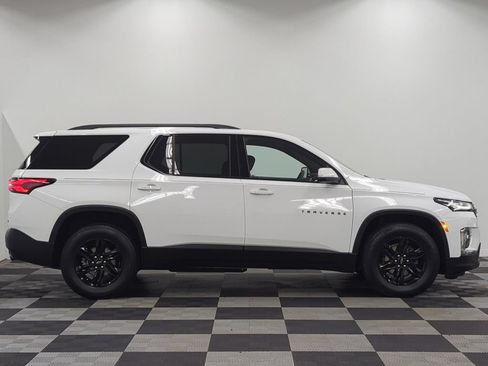 Used 2023 Chevrolet Traverse LT FWD image 8