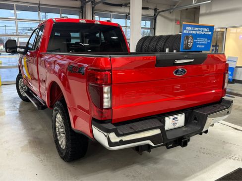 Used 2022 Ford F350 XLT w/ XLT Premium Package image 7