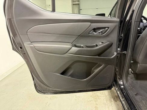 Certified 2022 Chevrolet Traverse RS image 23