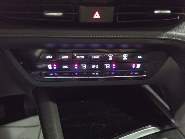 Used 2023 Buick Envision Avenir AWD/4WD image 15