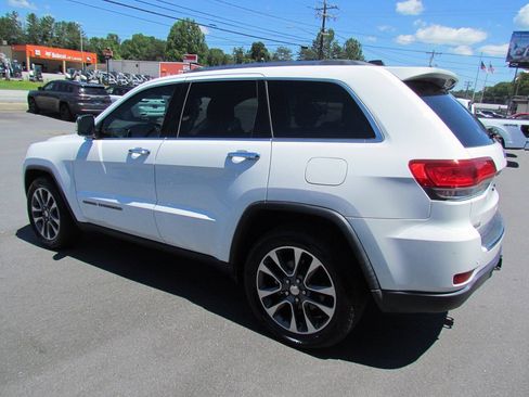 Used 2018 Jeep Grand Cherokee Limited RWD image 5