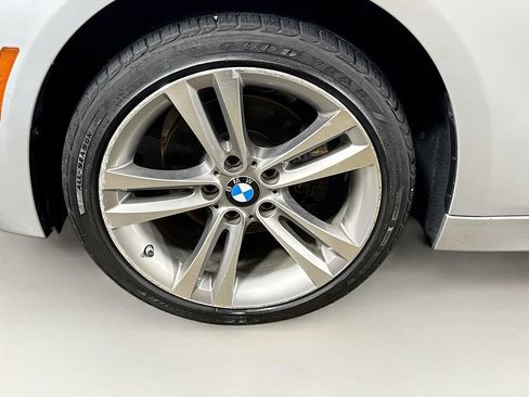 Used 2018 BMW 330i Sedan w/ Convenience Package RWD image 40