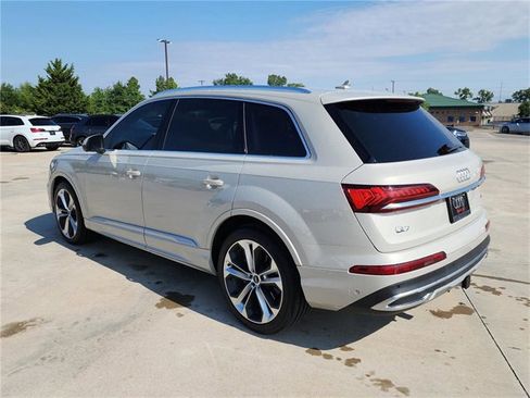 Certified 2022 Audi Q7 3.0T Prestige image 4