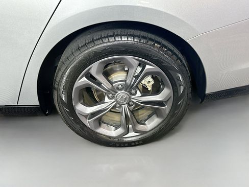 Used 2024 Honda Accord EX-L image 32