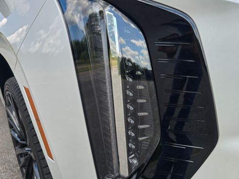 Used 2025 Cadillac Escalade Sport w/ Touring Package AWD/4WD image 56