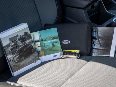 Used 2019 Ford Escape SE FWD image 34