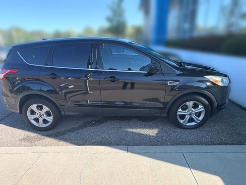 Used 2016 Ford Escape SE FWD image 5