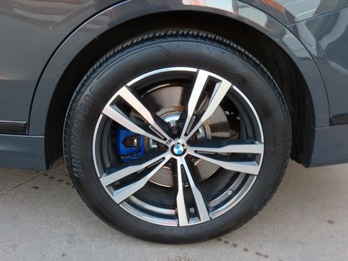 Used 2021 BMW X7 M50i image 43