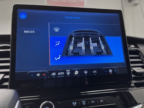 Certified 2023 Ford Transit 350 XLT image 21