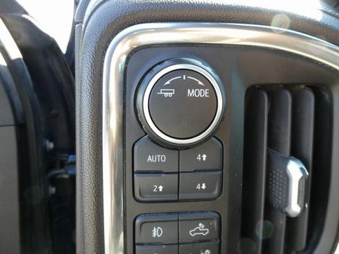 Certified 2020 Chevrolet Silverado 2500 LTZ w/ LTZ Plus Package image 25