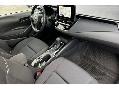 Used 2026 Toyota Corolla LE w/ LE Premium Package FWD image 17