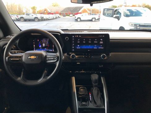 Certified 2023 Chevrolet Colorado W/T w/ WT Convenience Package II image 12