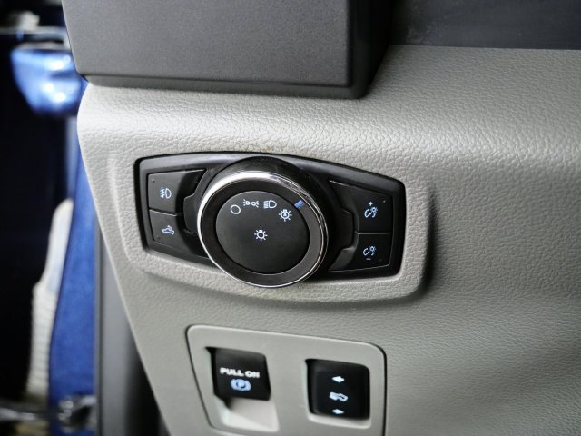 Used 2018 Ford F150 XLT w/ Equipment Group 302A Luxury AWD/4WD image 26