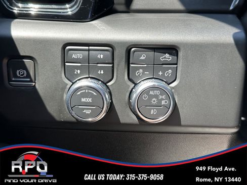 Used 2024 GMC Sierra 1500 AT4 w/ AT4 Preferred Package AWD/4WD image 30