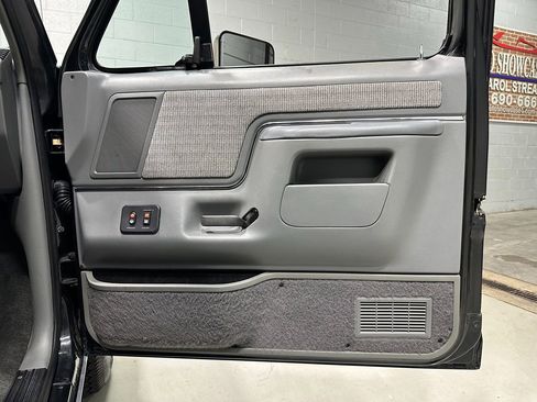 Used 1988 Ford Bronco image 12