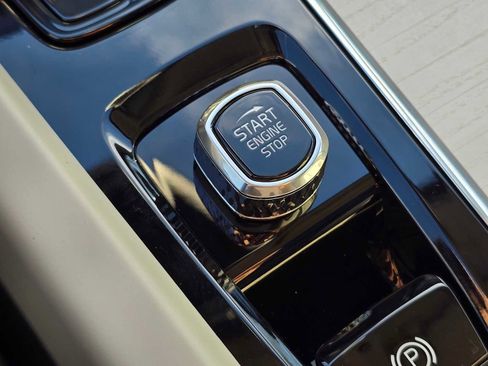 New 2026 Volvo XC60 T8 Ultra w/ Protection Package Premier image 33