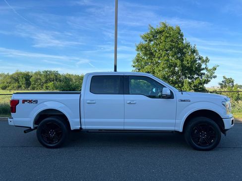 Used 2019 Ford F150 Lariat w/ Equipment Group 502A Luxury AWD/4WD image 2