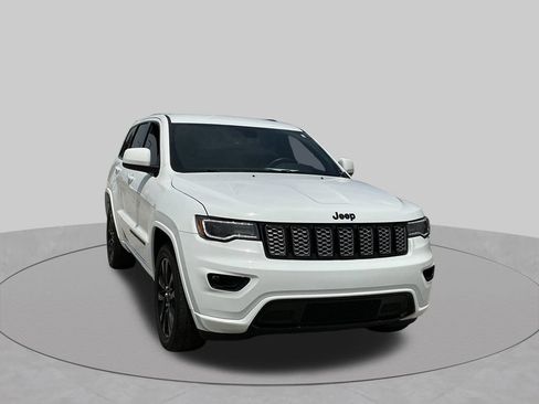 Used 2022 Jeep Grand Cherokee Laredo X RWD image 18