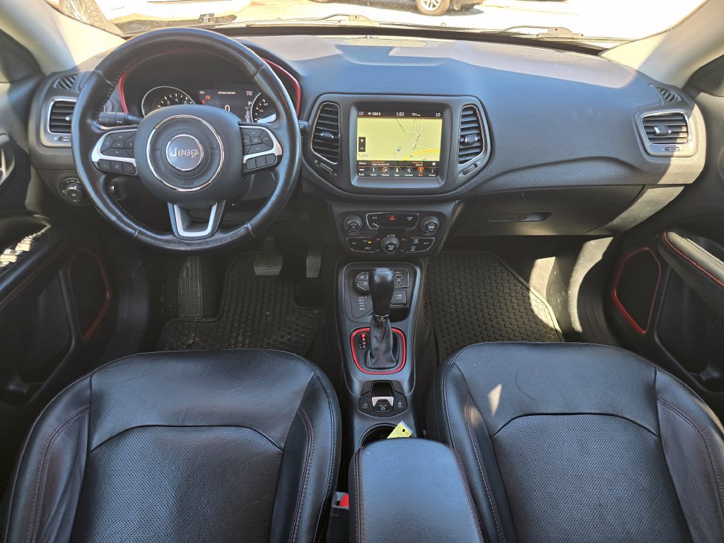 Used 2019 Jeep Compass Trailhawk w/ Leather Interior Group AWD/4WD image 5