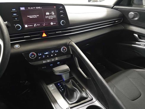 Used 2023 Hyundai Elantra SEL FWD image 33