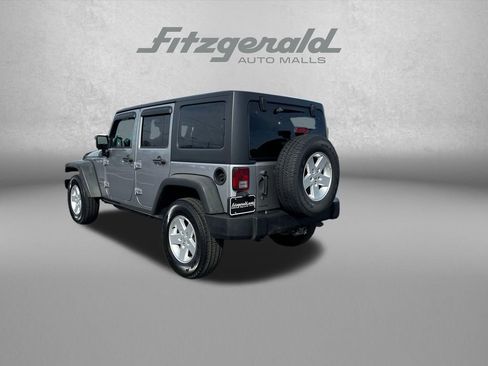 Used 2018 Jeep Wrangler Unlimited Sport S AWD/4WD image 5