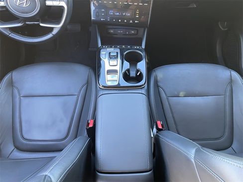 Used 2024 Hyundai Tucson Limited image 17