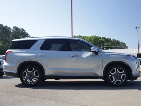Used 2023 Hyundai Palisade Limited AWD/4WD image 6