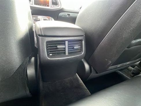 Used 2015 Dodge Challenger SRT Hellcat image 23