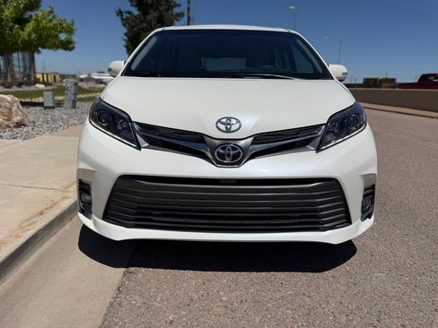 Used 2016 Toyota Sienna Limited AWD/4WD image 8