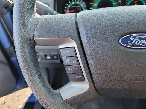 Used 2010 Ford Fusion SE image 25