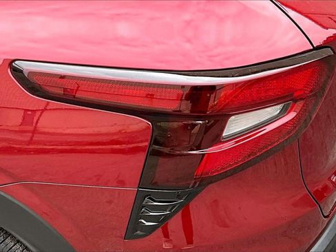 Used 2025 Chevrolet Trax LT image 23