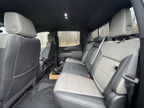 Used 2023 Chevrolet Silverado 1500 ZR2 w/ Technology Package image 26