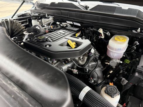 Used 2025 RAM 2500 Laramie image 30