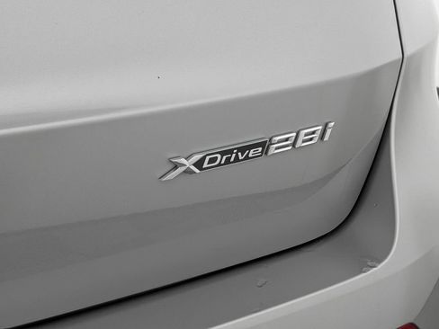 Used 2025 BMW X1 xDrive28i w/ Convenience Package image 10