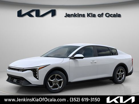 New 2026 Kia K4 LXS image 7