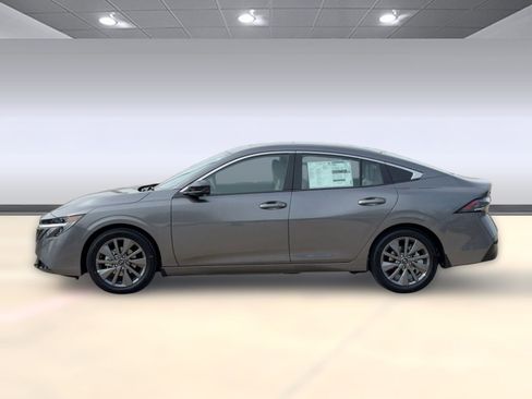 New 2026 Nissan Sentra SL w/ Floor Mat Package FWD image 2
