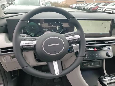 New 2026 Hyundai Tucson Limited image 24