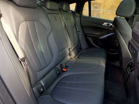 Used 2021 BMW X6 xDrive40i w/ Convenience Package image 34