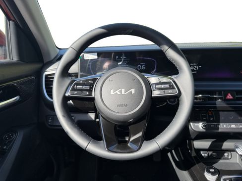 New 2026 Kia Seltos S image 12