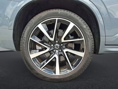 Used 2023 Volvo XC90 B6 Plus AWD/4WD image 33