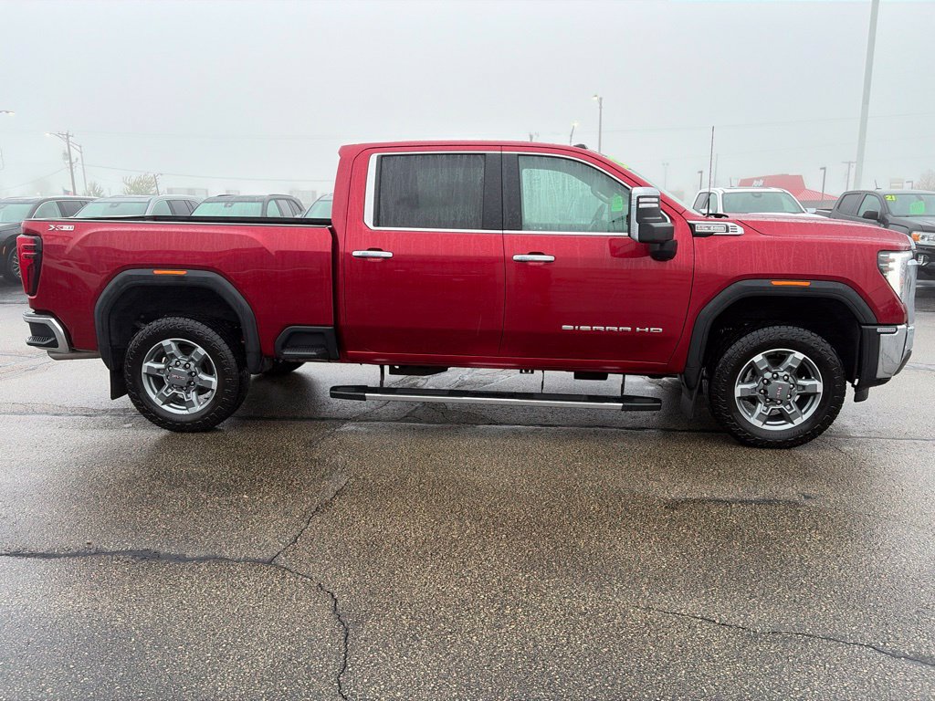 Used 2025 GMC Sierra 3500 SLT w/ SLT Premium Package AWD/4WD image 4