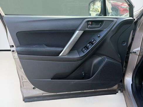 Used 2015 Subaru Forester 2.5i Premium image 20