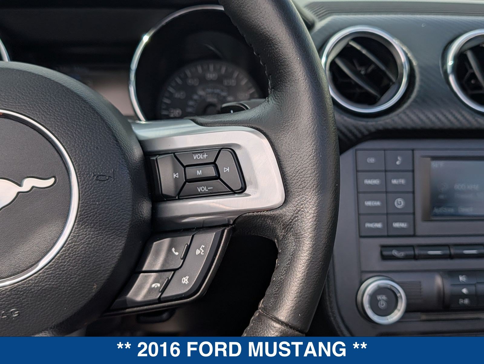 Used 2016 Ford Mustang Convertible RWD image 22