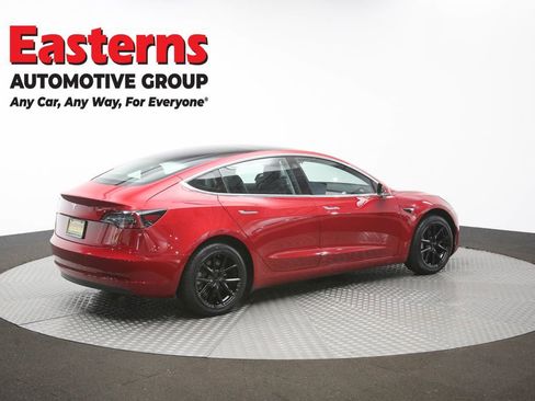 Used 2019 Tesla Model 3 Standard Range RWD image 32
